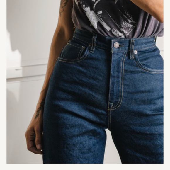 Imogene + Willie Catherine High Selvedge Blue Jeans Size 29 measures 31x34 - Picture 2 of 5